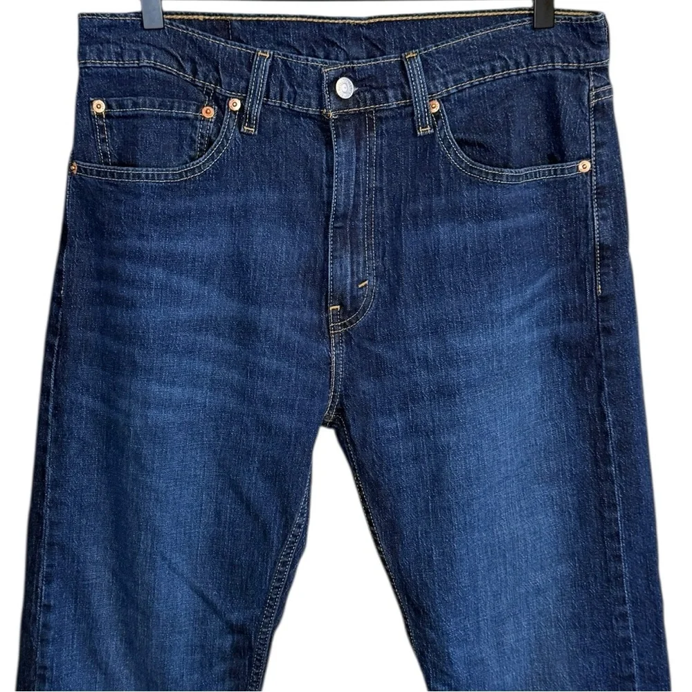 Levi’s Men’s Sz 34 x 32 Regular Fit Straight Leg Jeans - Picture 2 of 6